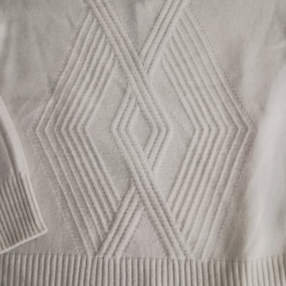 InCashmere 100% Cashmere Cream Roll Neck Sweater Women’s Size M NWT - Picture 5 of 16